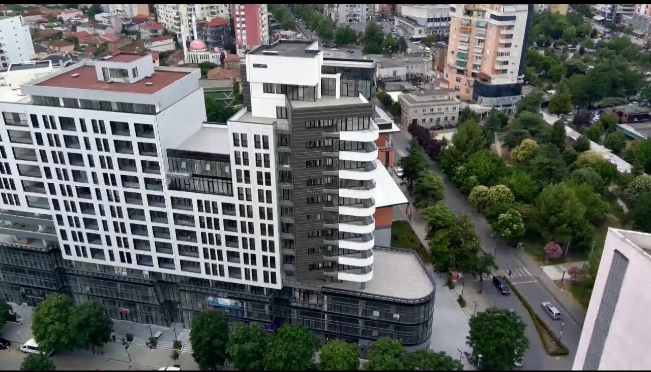 SUPER PENTHOUSE NË ZEMËR TË ELBASANIT