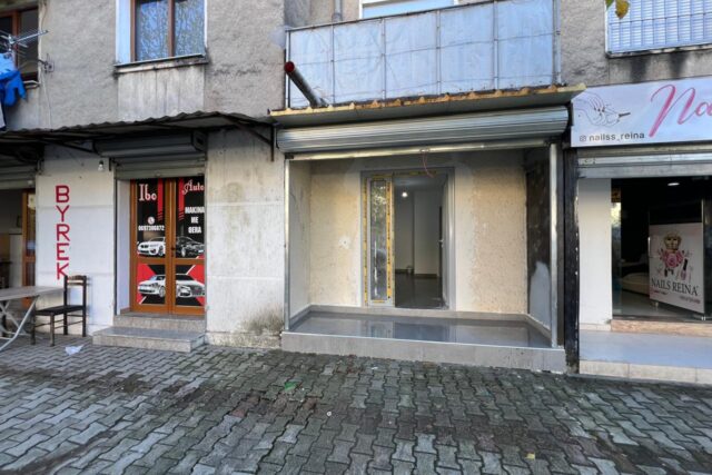 Shitet Dyqan në Lagjen 5 Maj, Elbasan